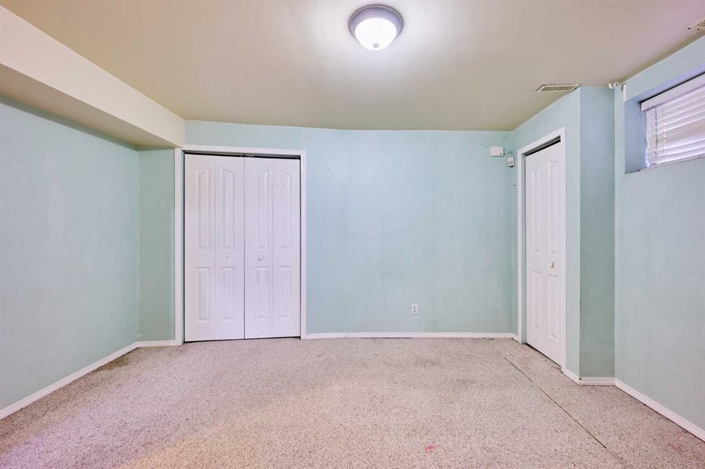 215 Coventry Green Ne, Calgary, AB - Indoor Photo Showing Other Room