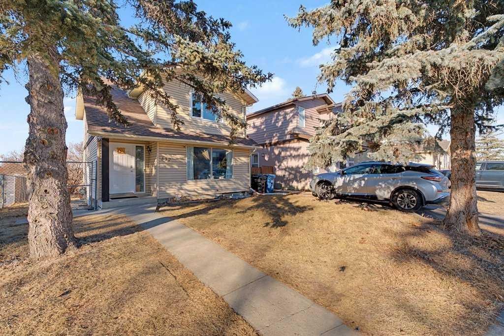 332 Abinger Crescent Ne, Calgary, AB - Outdoor