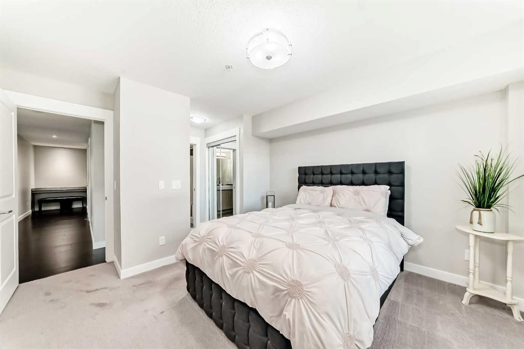 2103-11 Mahogany Row Se, Calgary, AB - Indoor Photo Showing Bedroom