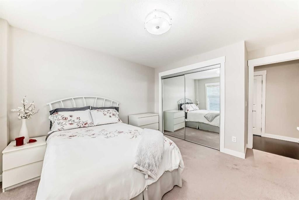 2103-11 Mahogany Row Se, Calgary, AB - Indoor Photo Showing Bedroom