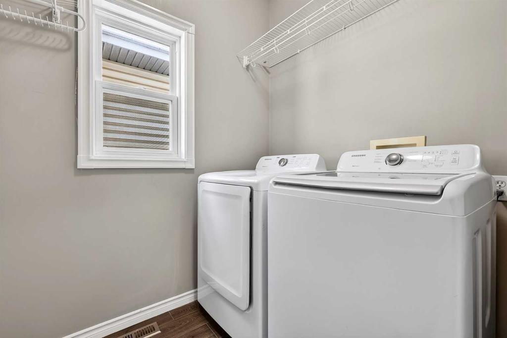 1153 Prestwick Circle Se, Calgary, AB - Indoor Photo Showing Laundry Room