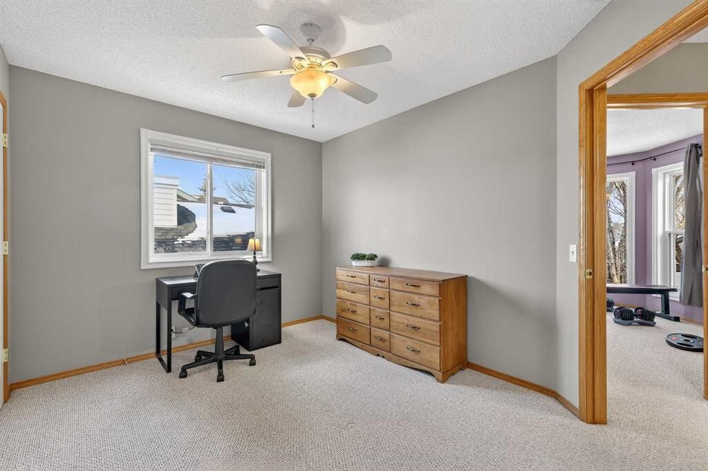 1153 Prestwick Circle Se, Calgary, AB - Indoor Photo Showing Other Room