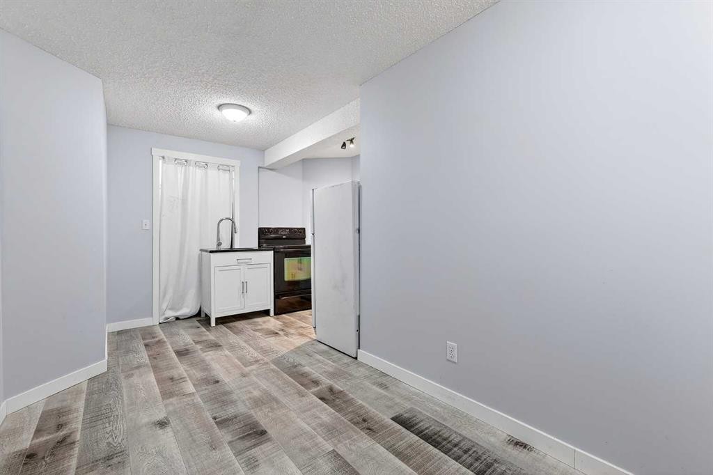 1153 Prestwick Circle Se, Calgary, AB - Indoor
