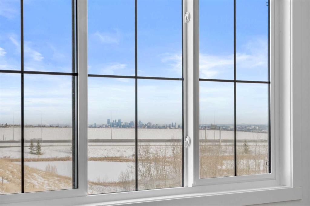 230 Royal Birch View Nw, Calgary, AB - Indoor Photo Showing Other Room