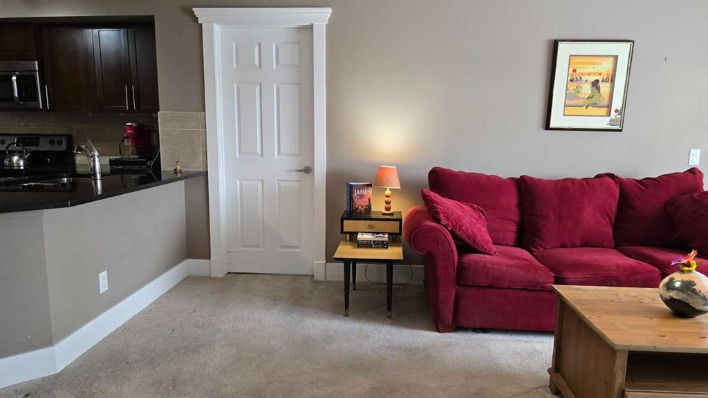 128-500 Rocky Vista Gardens Nw, Calgary, AB - Indoor