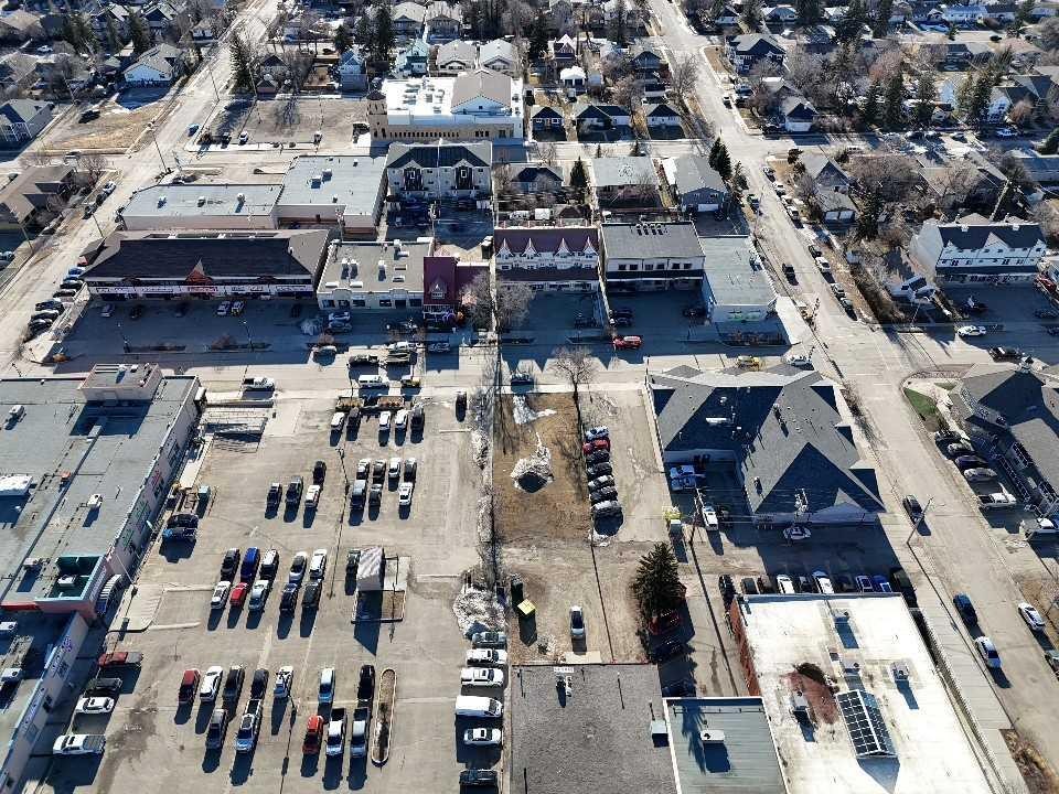 226 3 Avenue, Strathmore, AB