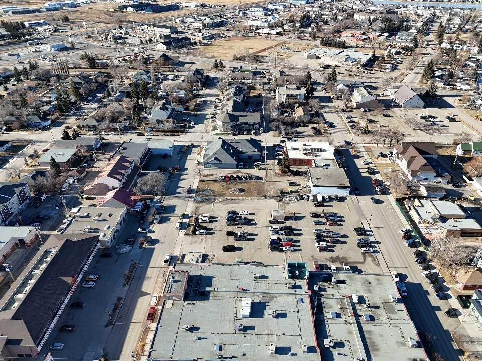 226 3 Avenue, Strathmore, AB