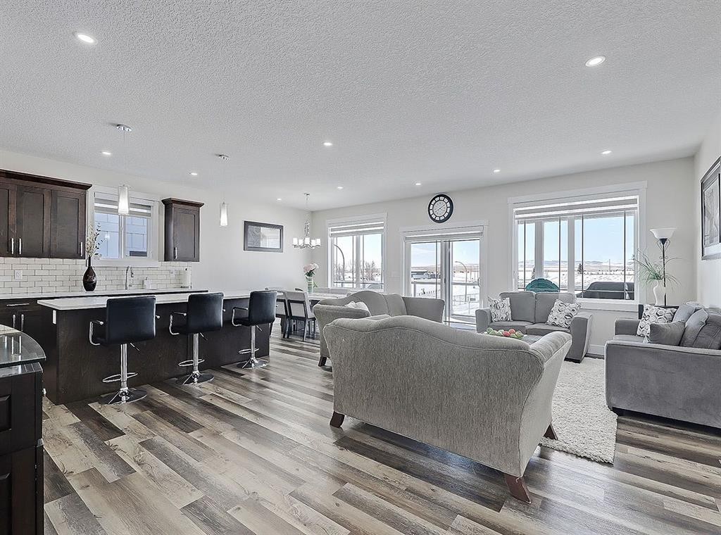 125 Westview Drive, Nanton, AB - Indoor Photo Showing Other Room