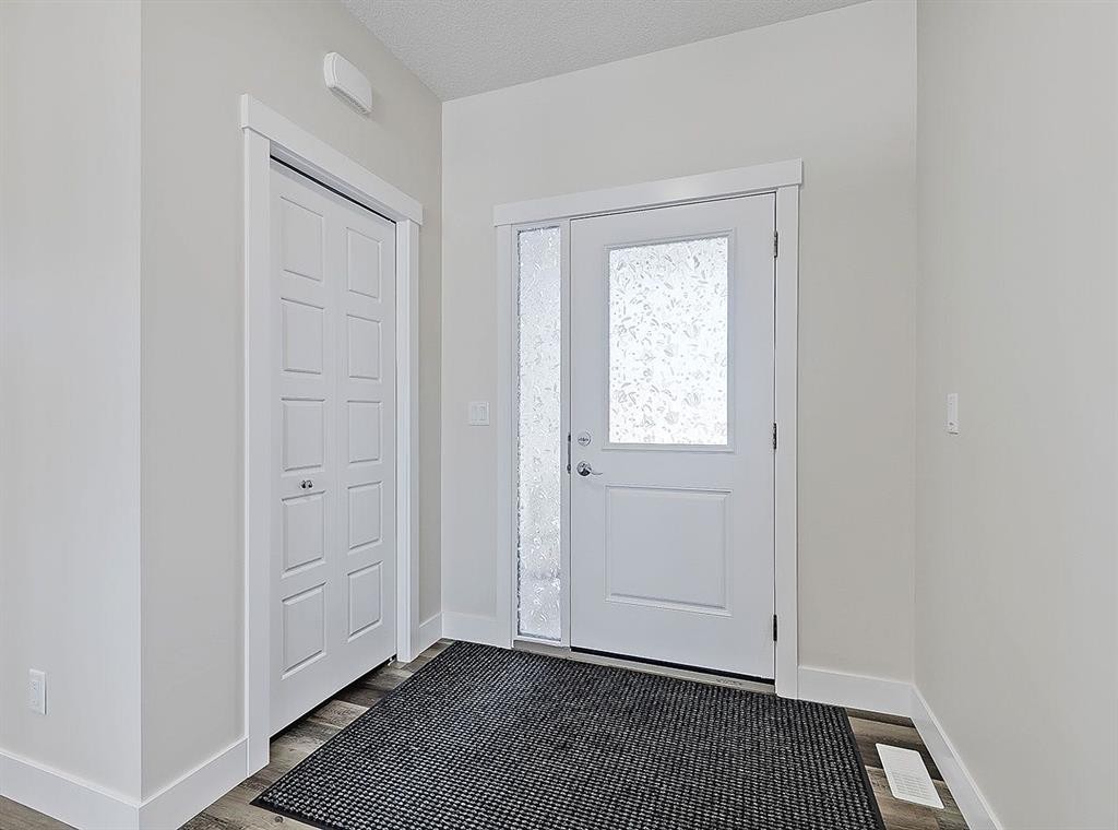 125 Westview Drive, Nanton, AB - Indoor Photo Showing Other Room