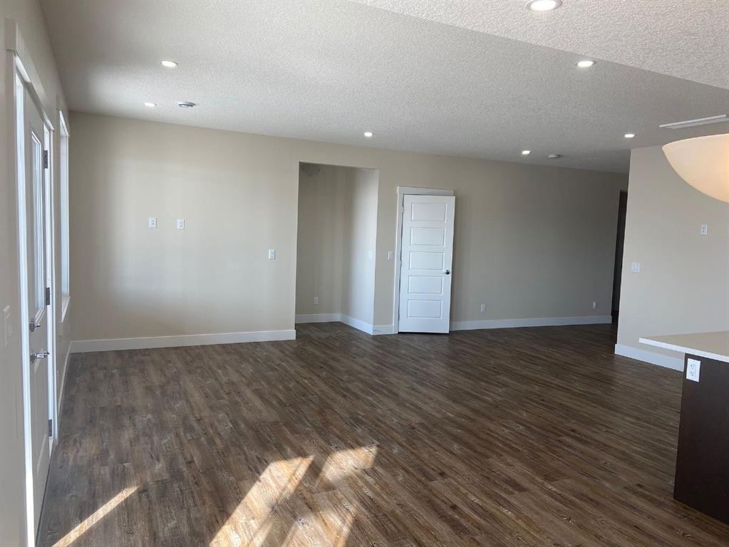 125 Westview Drive, Nanton, AB - Indoor Photo Showing Other Room