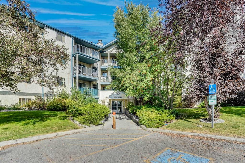 203-21 Dover Point Se, Calgary, AB - Outdoor