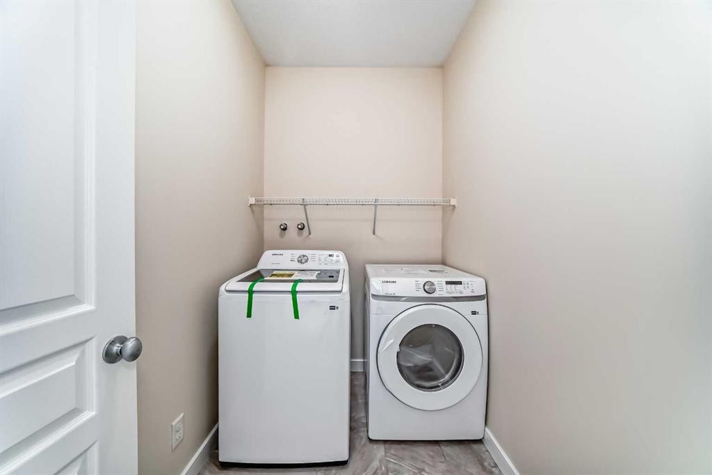 437 Redstone Grove Ne, Calgary, AB - Indoor Photo Showing Laundry Room