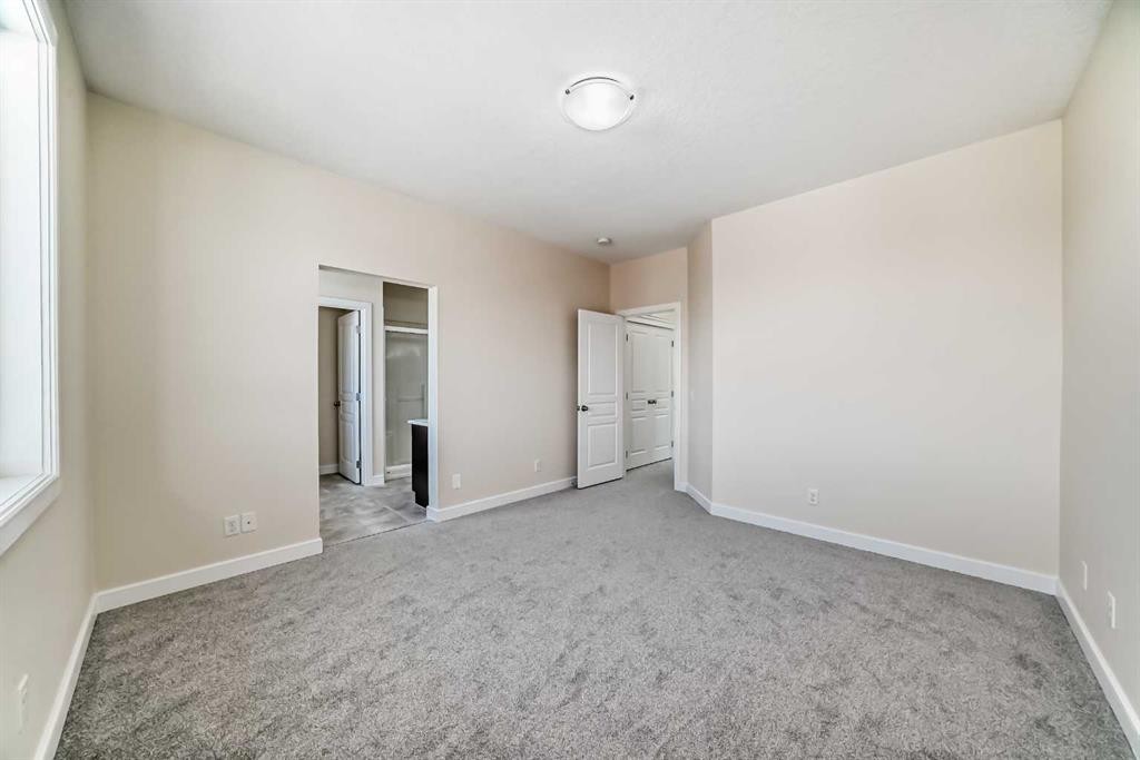 437 Redstone Grove Ne, Calgary, AB - Indoor Photo Showing Other Room