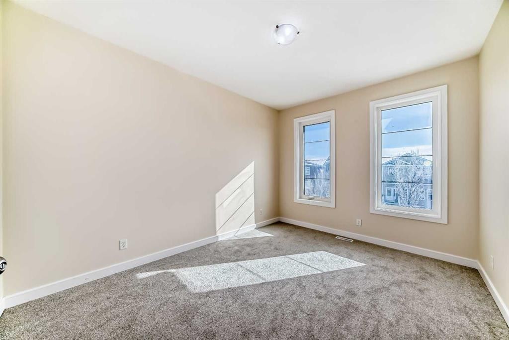 437 Redstone Grove Ne, Calgary, AB - Indoor Photo Showing Other Room