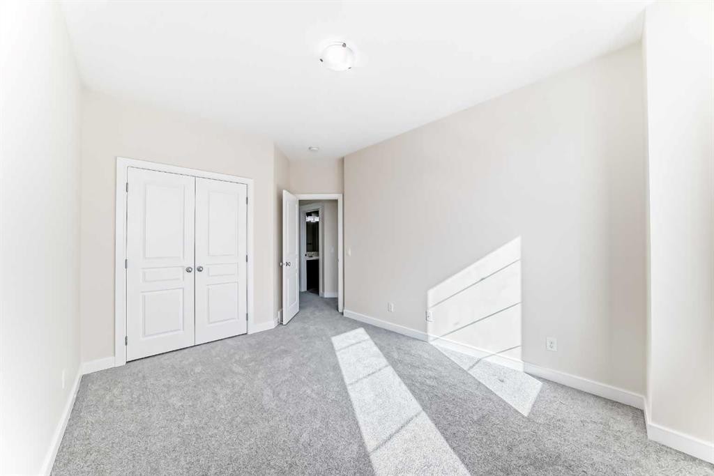 437 Redstone Grove Ne, Calgary, AB - Indoor Photo Showing Other Room