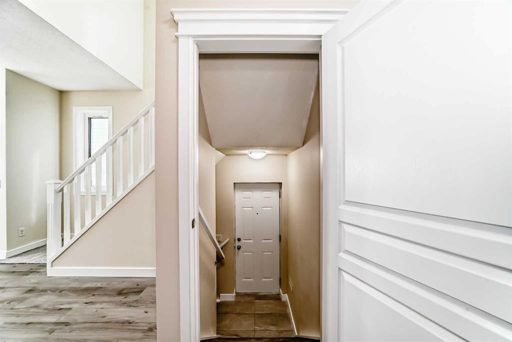 437 Redstone Grove Ne, Calgary, AB - Indoor Photo Showing Other Room