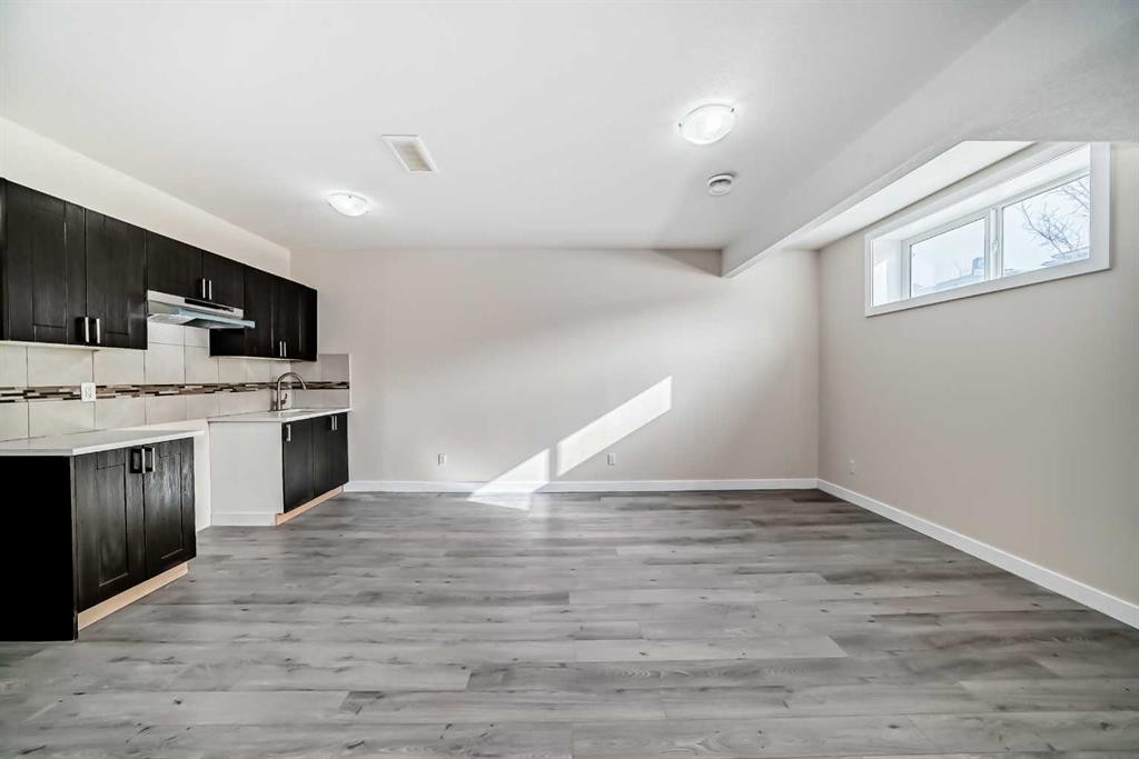 437 Redstone Grove Ne, Calgary, AB - Indoor Photo Showing Kitchen