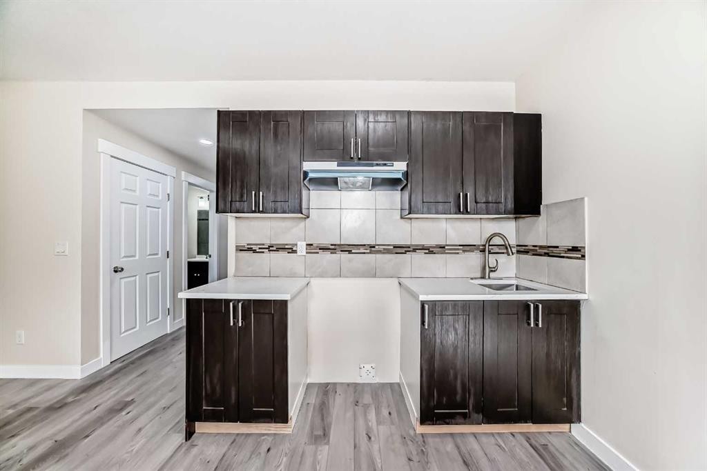 437 Redstone Grove Ne, Calgary, AB - Indoor Photo Showing Kitchen