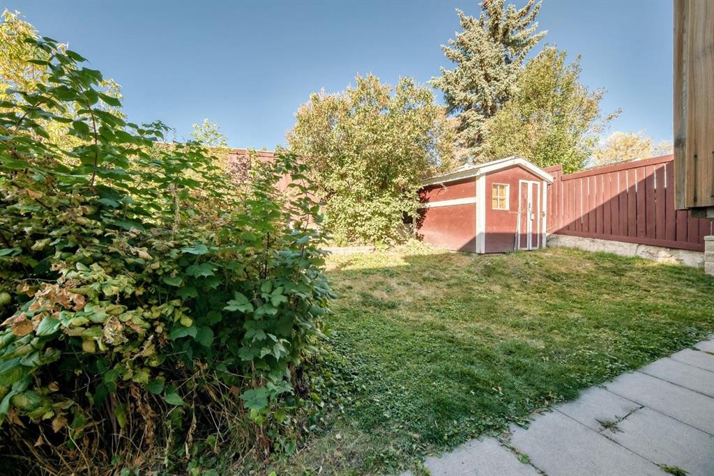 724D Raynard Crescent Se, Calgary, AB - Outdoor