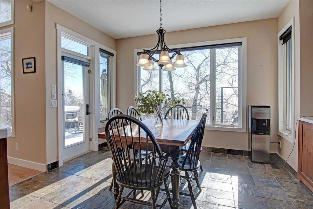 274181 Range Road 23, Rural Rocky View County, AB - Indoor Photo Showing Dining Room