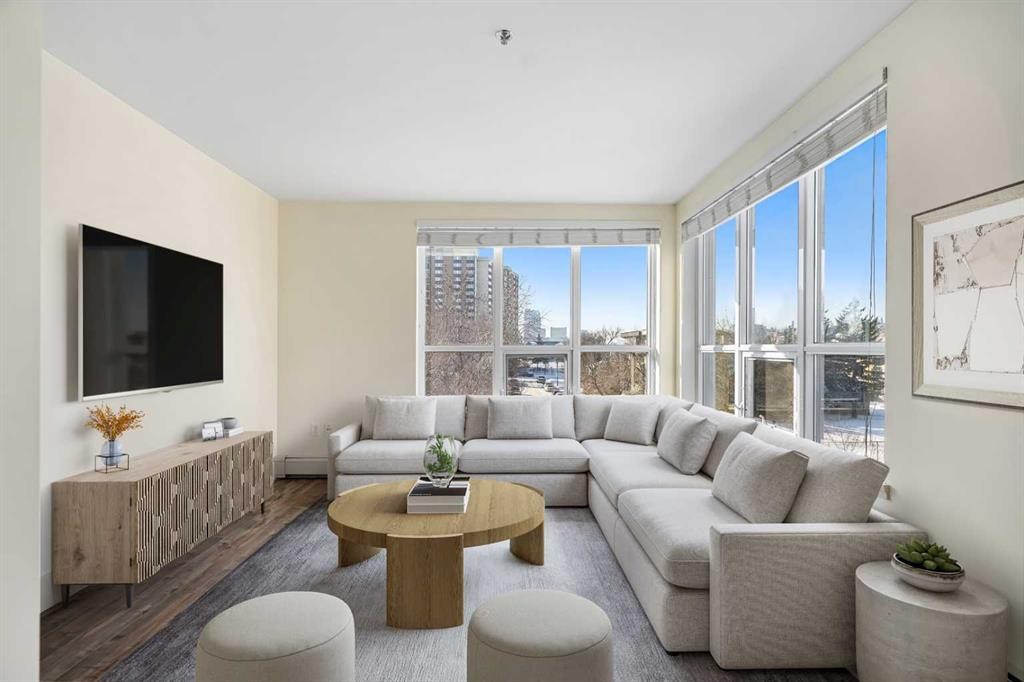 327-955 Mcpherson Road Ne, Calgary, AB - Indoor Photo Showing Living Room
