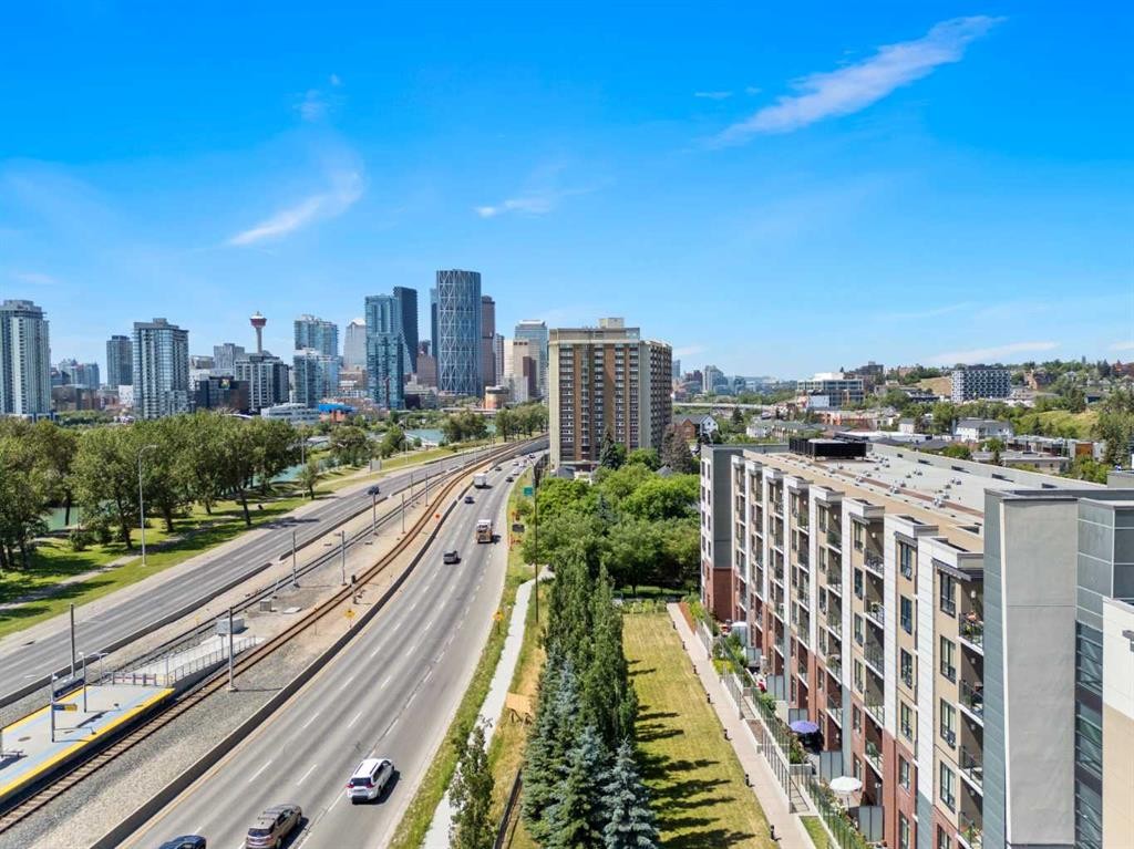 327-955 Mcpherson Road Ne, Calgary, AB - Outdoor With View