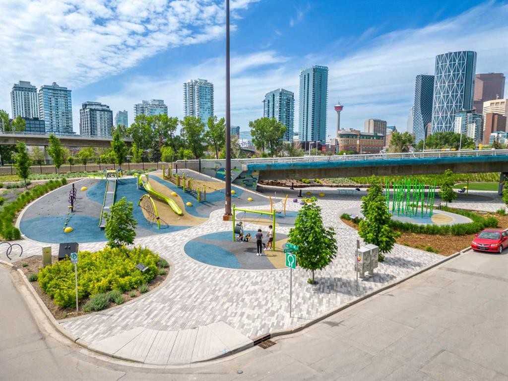 327-955 Mcpherson Road Ne, Calgary, AB - Outdoor With View