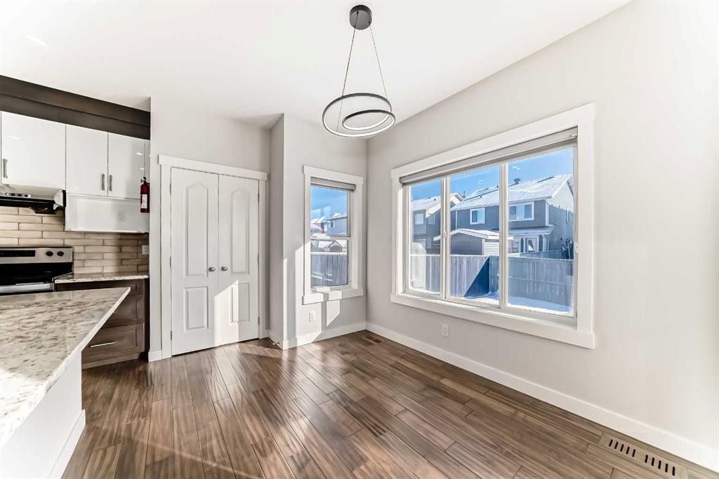 9 Saddlecrest Crescent Ne, Calgary, AB - Indoor