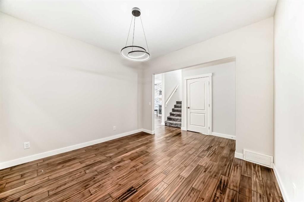 9 Saddlecrest Crescent Ne, Calgary, AB - Indoor Photo Showing Other Room