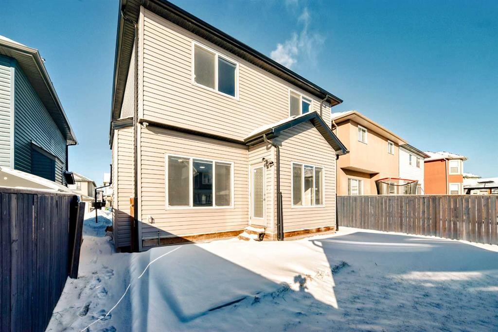 9 Saddlecrest Crescent Ne, Calgary, AB - Outdoor
