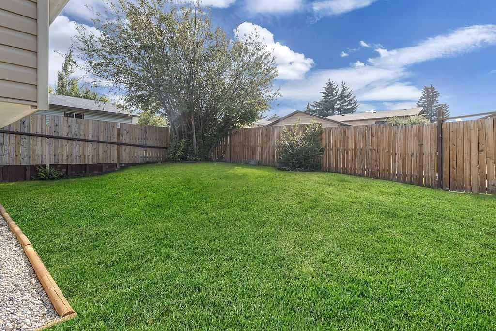95 Beddington Way Ne, Calgary, AB - Outdoor