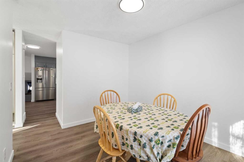 95 Beddington Way Ne, Calgary, AB - Indoor Photo Showing Dining Room