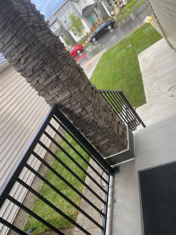 14 Belvedere Point Se, Calgary, AB