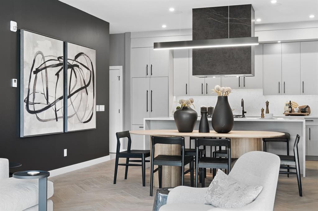 206-835 78 Street Sw, Calgary, AB - Indoor