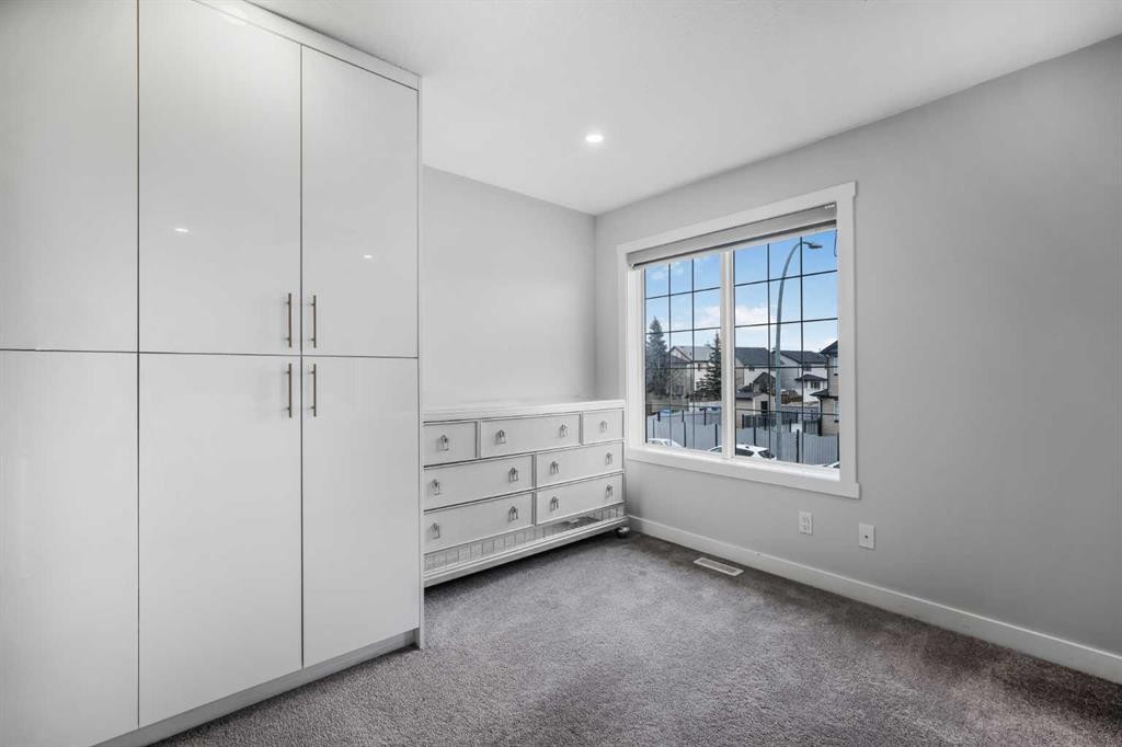 31 Saddleback Way Ne, Calgary, AB - Indoor Photo Showing Other Room