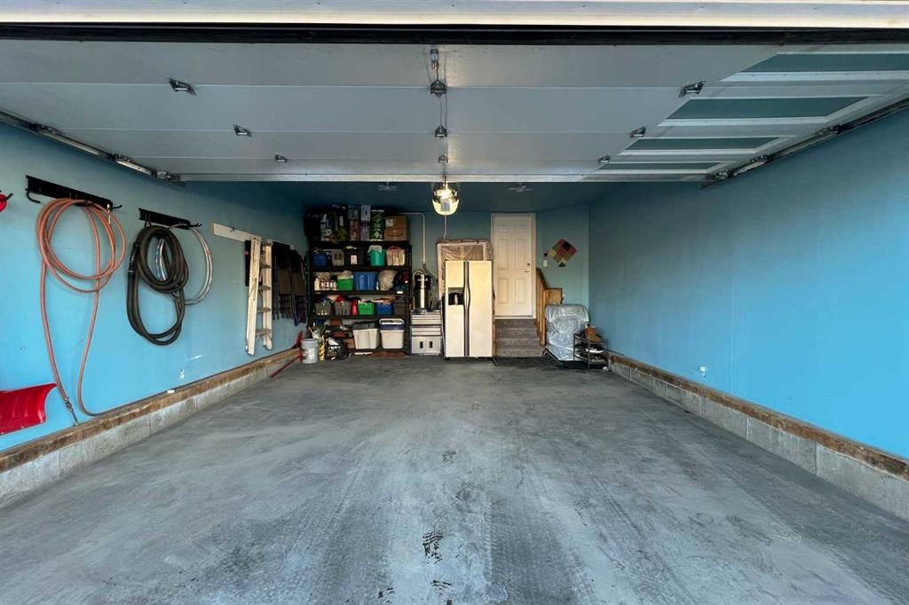 31 Saddleback Way Ne, Calgary, AB - Indoor Photo Showing Garage