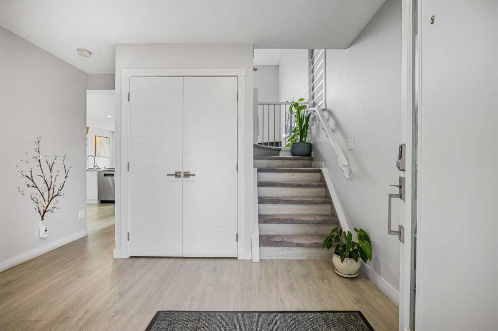 31 Saddleback Way Ne, Calgary, AB - Indoor Photo Showing Other Room