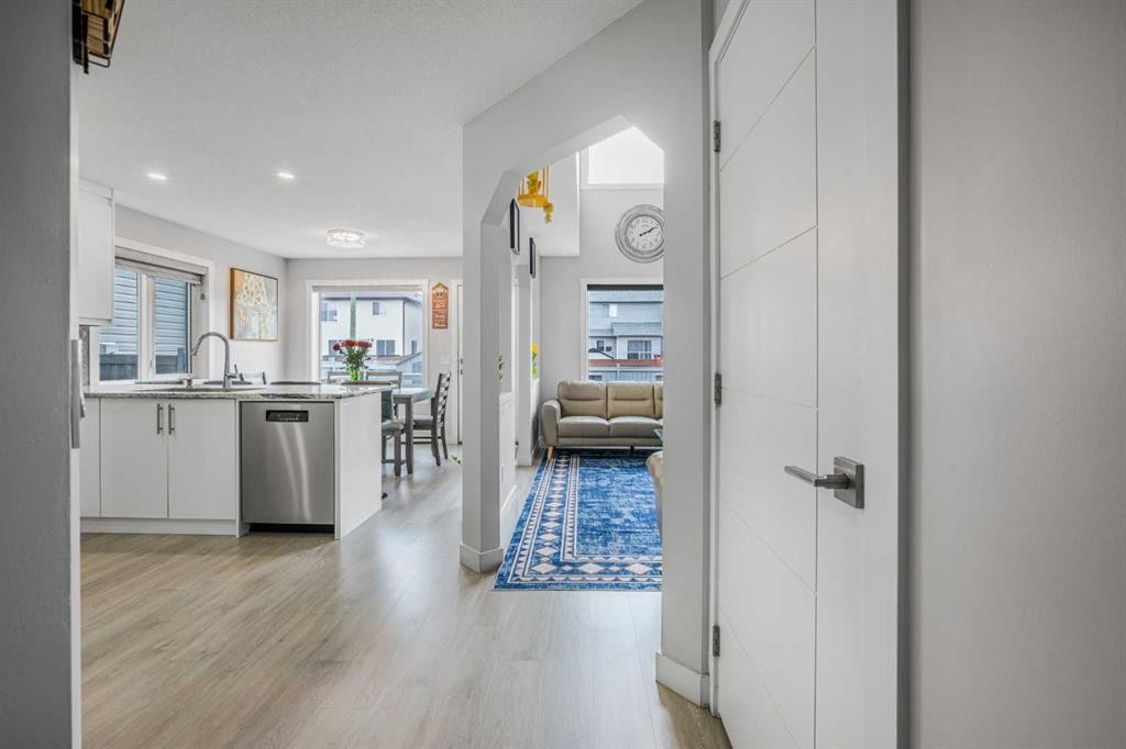 31 Saddleback Way Ne, Calgary, AB - Indoor
