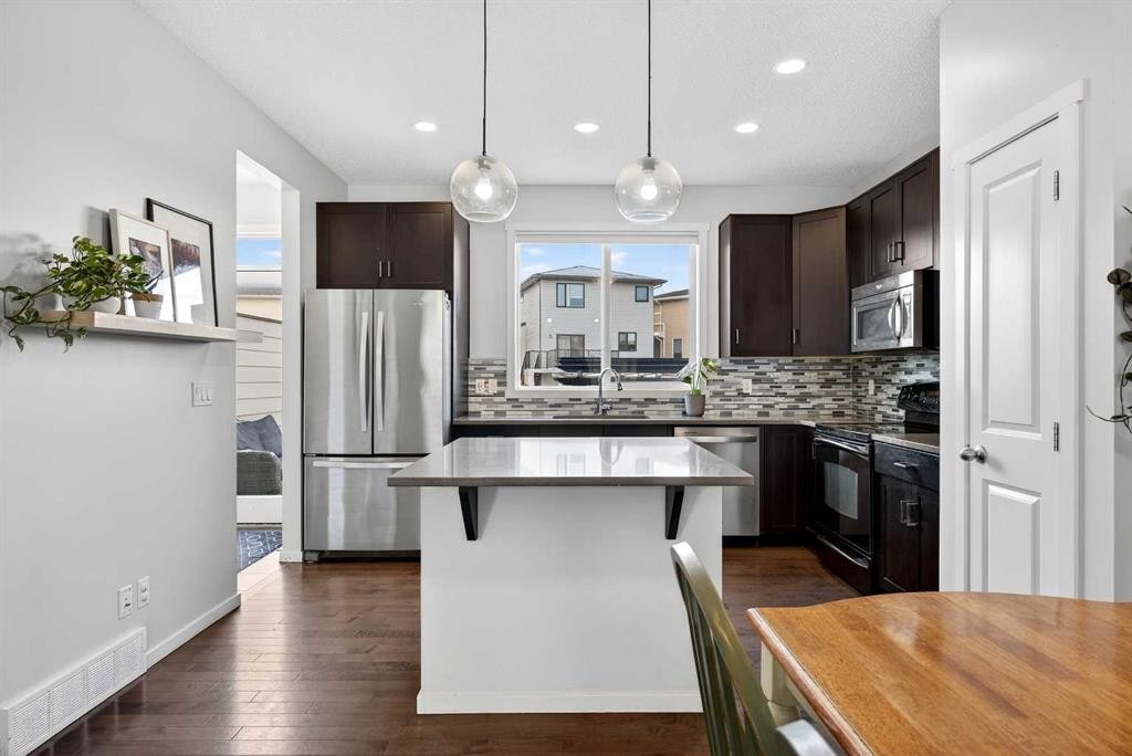 369 Walden Parade Se, Calgary, AB - Indoor Photo Showing Kitchen With Upgraded Kitchen