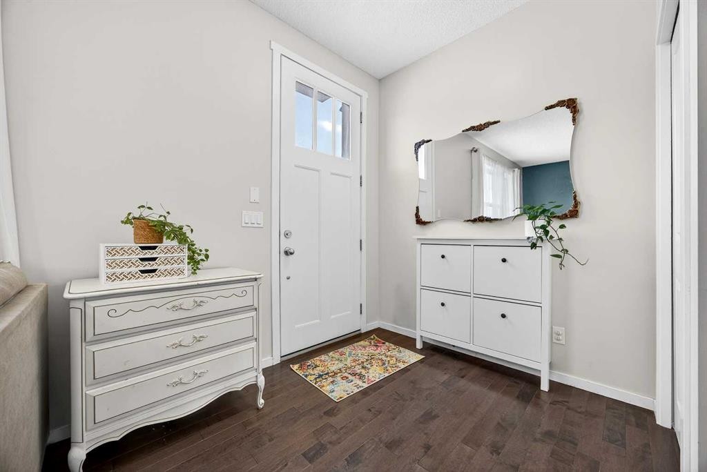 369 Walden Parade Se, Calgary, AB - Indoor