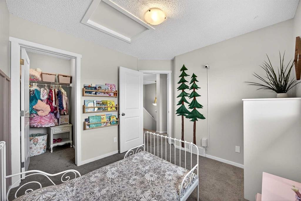 369 Walden Parade Se, Calgary, AB - Indoor