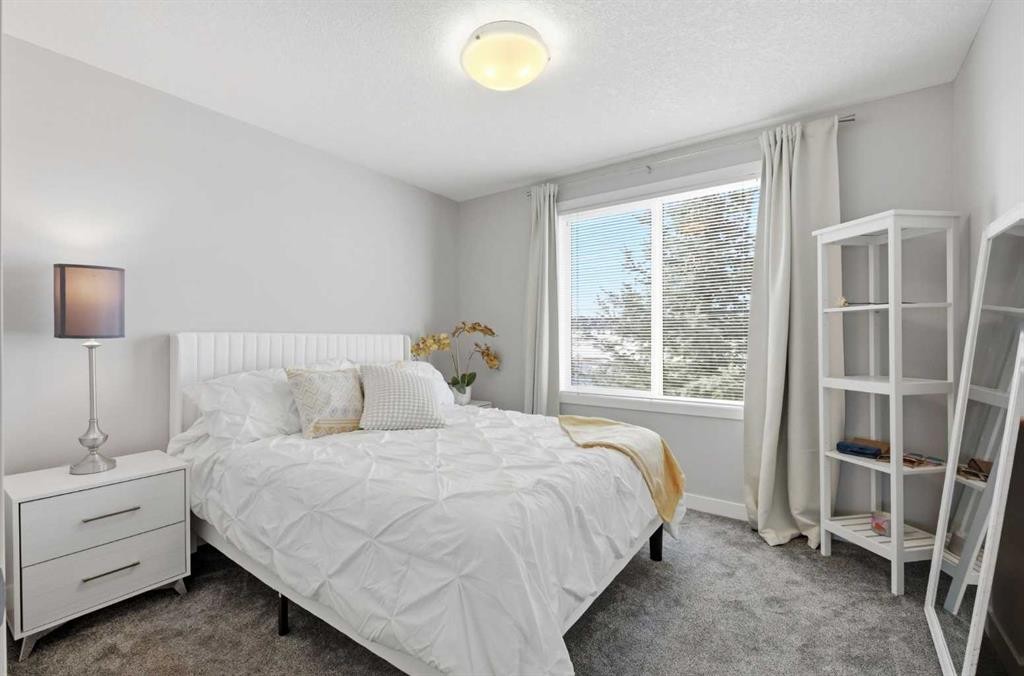 53-Sage Hill Common Nw, Calgary, AB - Indoor Photo Showing Bedroom