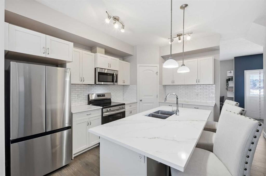 53-Sage Hill Common Nw, Calgary, AB - Indoor Photo Showing Kitchen With Stainless Steel Kitchen With Double Sink With Upgraded Kitchen