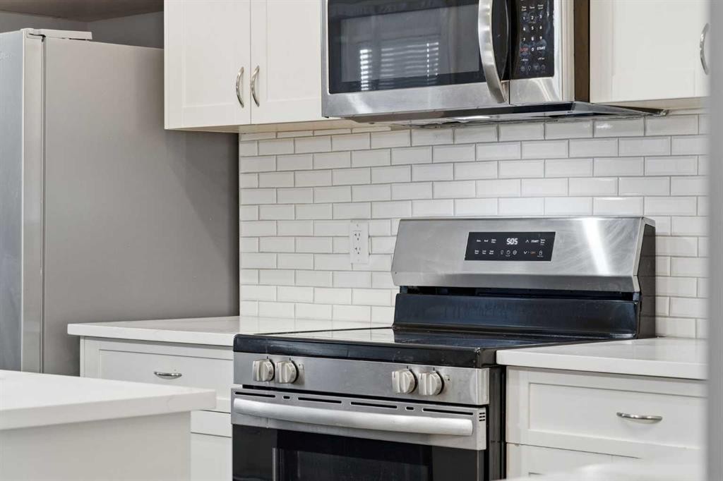 53-Sage Hill Common Nw, Calgary, AB - Indoor Photo Showing Kitchen