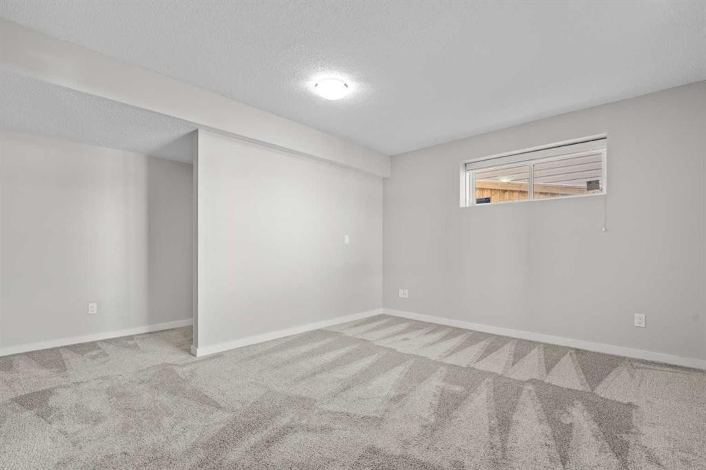 2148 Brightoncrest Green Se, Calgary, AB - Indoor Photo Showing Other Room