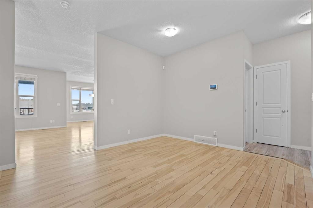 2148 Brightoncrest Green Se, Calgary, AB - Indoor Photo Showing Other Room