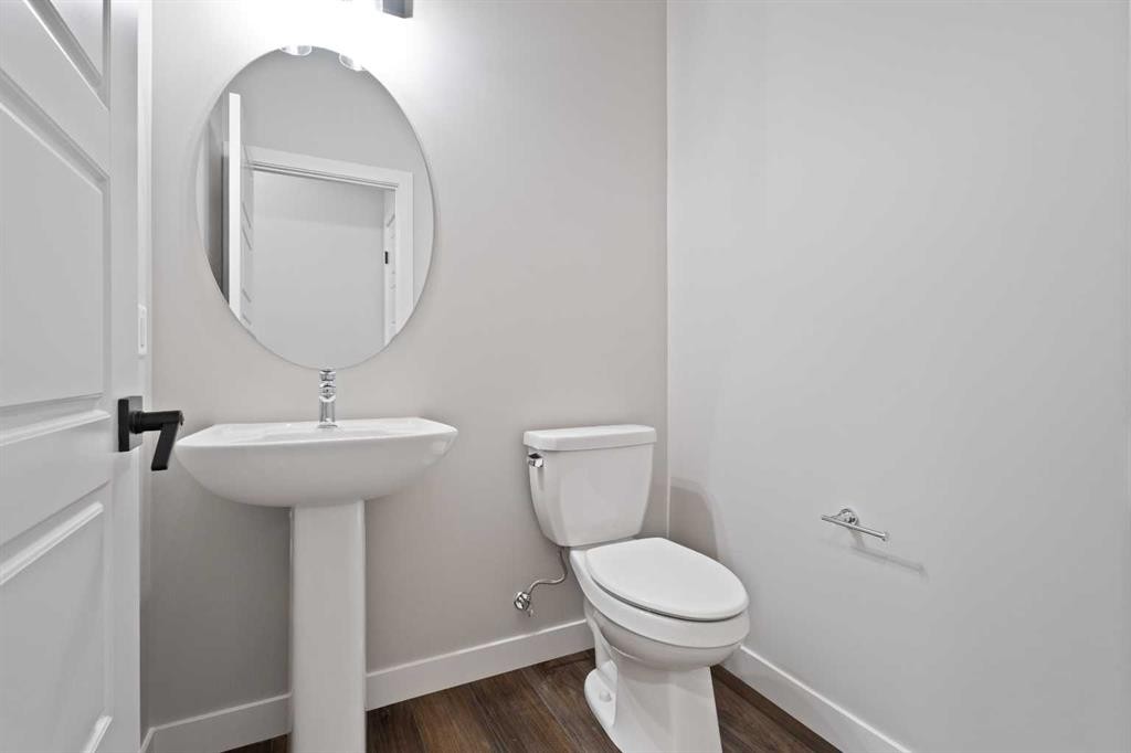 65 Amblefield Heights Nw, Calgary, AB - Indoor Photo Showing Bathroom