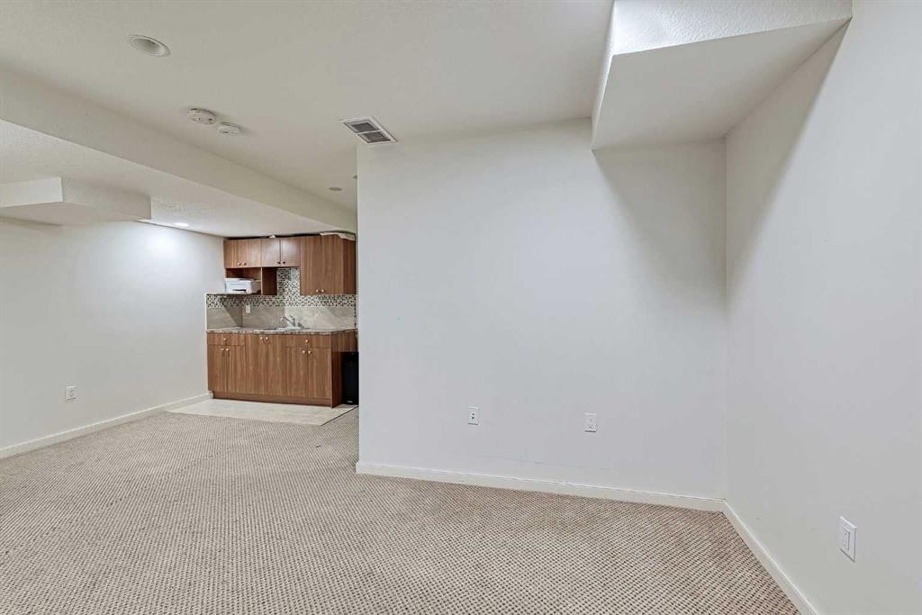 303 Saddlebrook Way Ne, Calgary, AB - Indoor