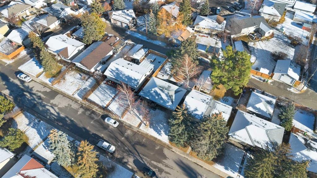 123 Glacier Drive Sw, Calgary, AB - Outdoor With View