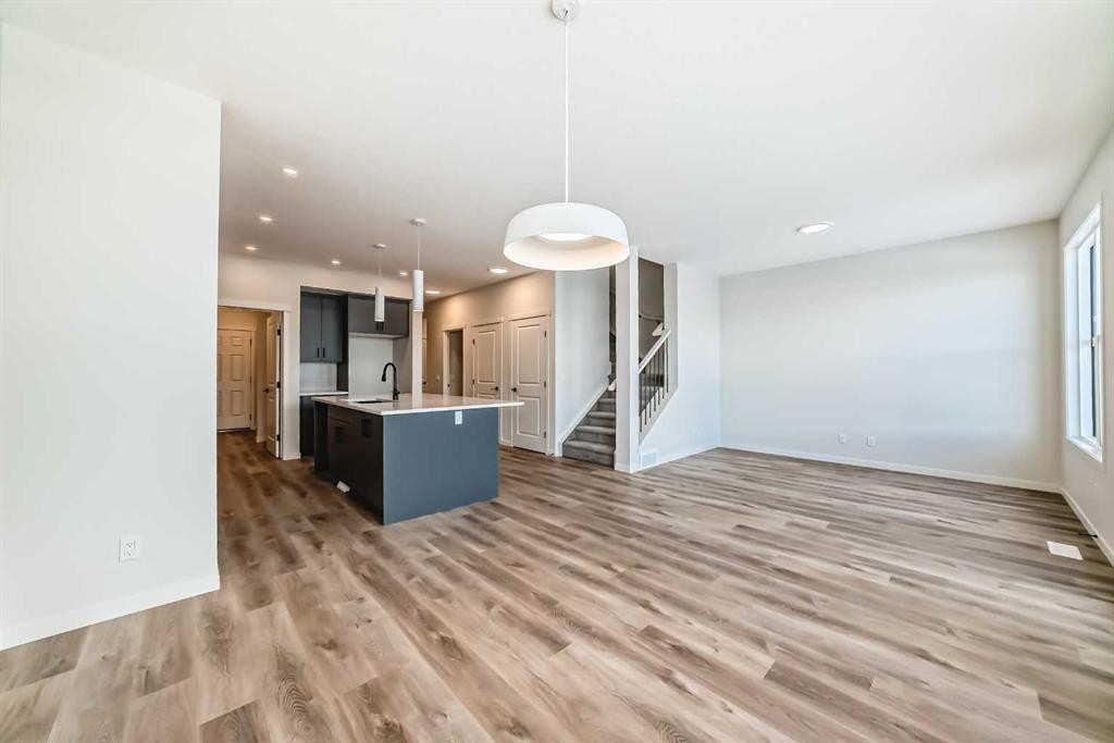 54 Bartlett Row Se, Calgary, AB - Indoor Photo Showing Other Room